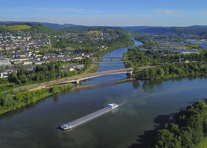 Am Waldesrand * Konen